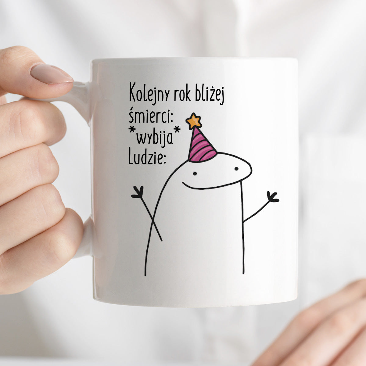 Kubek z nadrukiem "Kolejny rok bliżej śmierci: *wybija* Ludzie:"