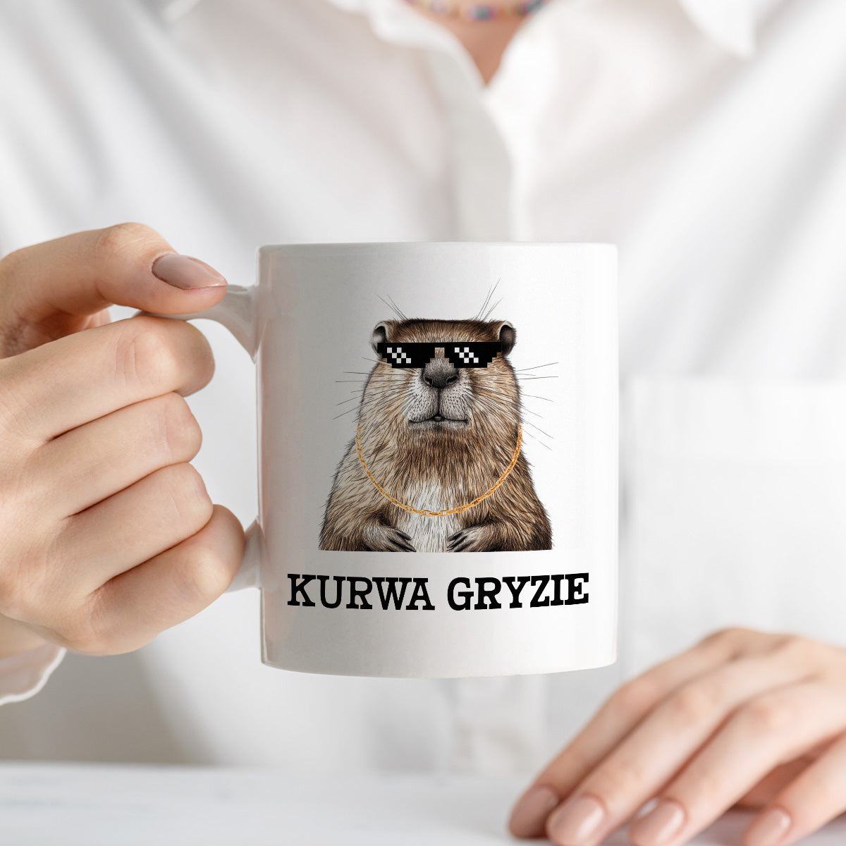 Kubek z nadrukiem "Kurwa gryzie"
