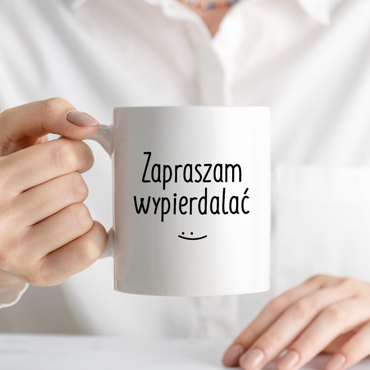 Kubek z nadrukiem "Zapraszam wypierdalać :)"