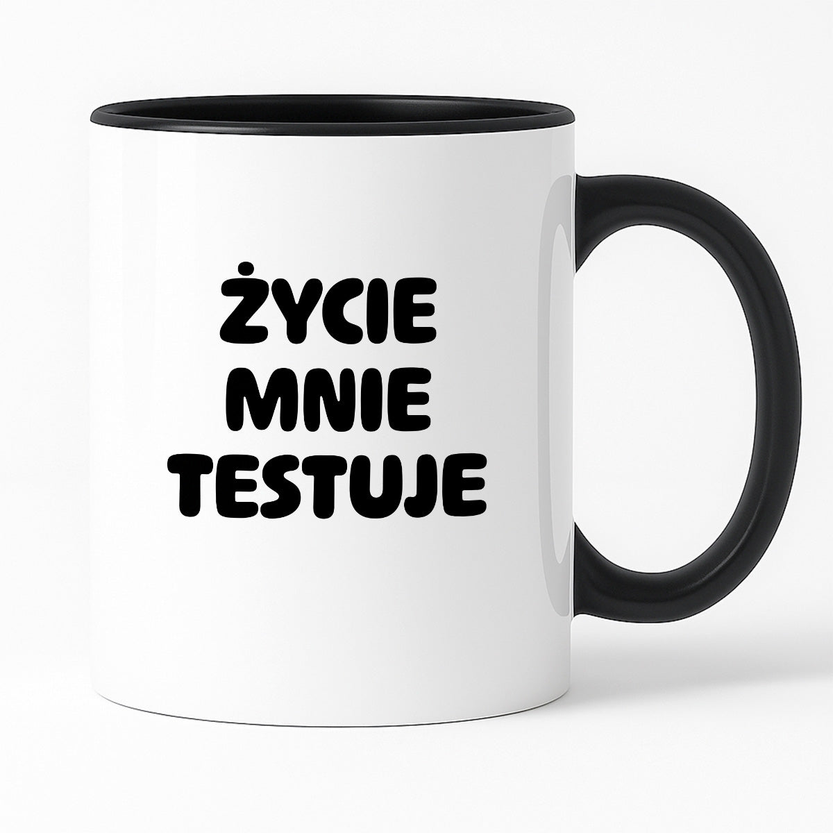 Kubek z nadrukiem - "Życie mnie testuje"