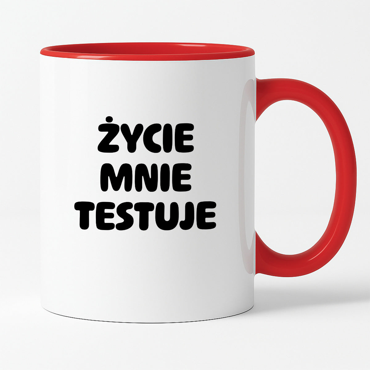 Kubek z nadrukiem - "Życie mnie testuje"