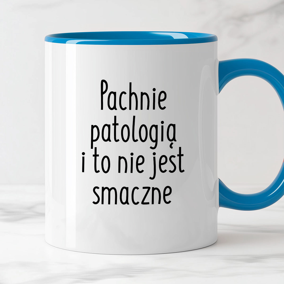 Kubek z nadrukiem "Pachnie patologią i to nie jest smaczne"