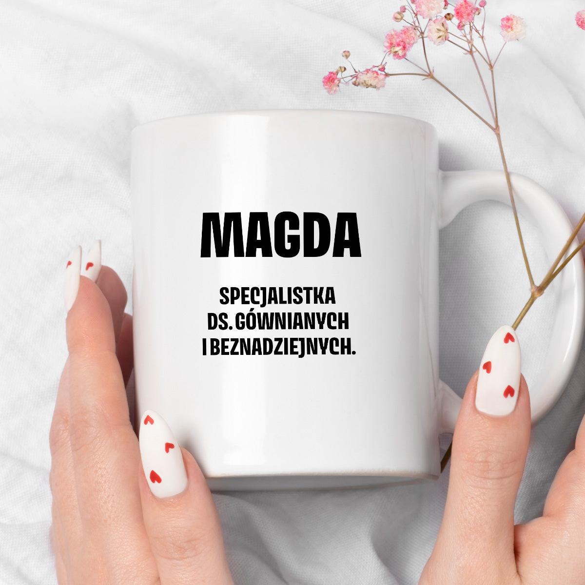 Kubek z IMIENIEM - "Specjalistka ds. gównianych i beznadziejnych"