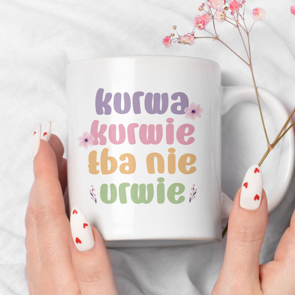 Kubek z nadrukiem "Kurwa kurwie łba nie urwie"