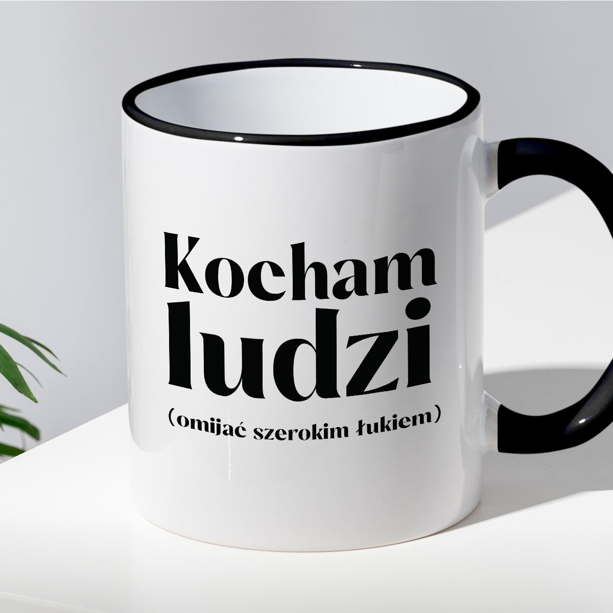 Kubek z nadrukiem "Kocham ludzi (omijać szerokim łukiem)"