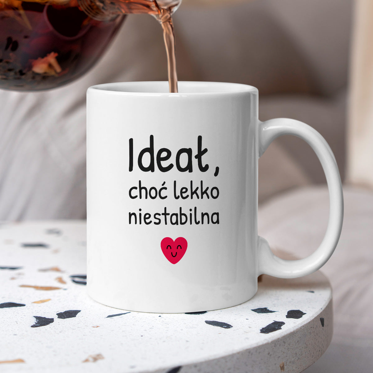 Kubek z nadrukiem - "Ideał, choć lekko niestabilna"
