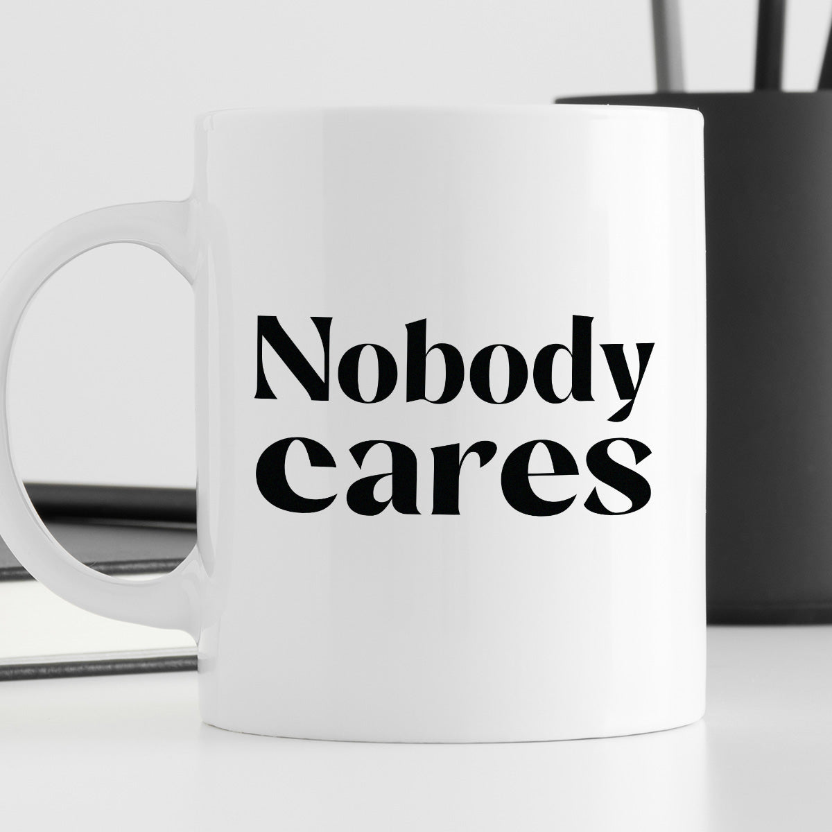 Kubek z nadrukiem "Nobody cares"