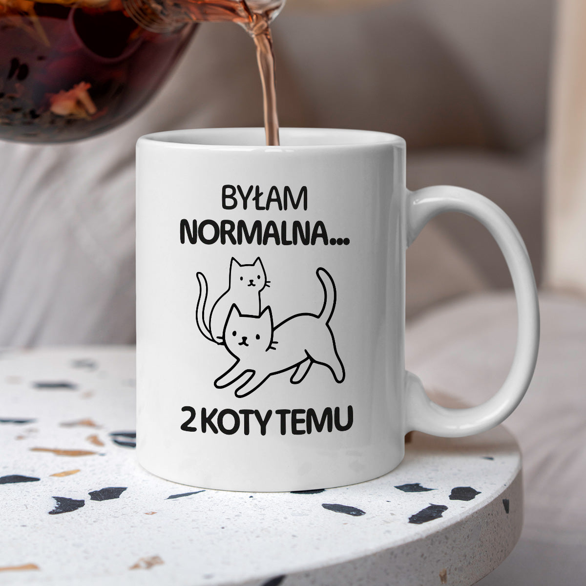 Kubek z nadrukiem "Byłam normalna dwa koty temu..."