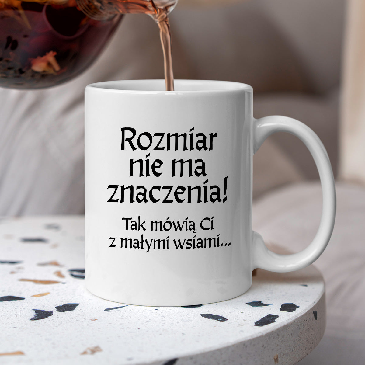Kubek z nadrukiem "Rozmiar nie ma znaczenia! Tak mówią Ci z małymi wsiami" v2
