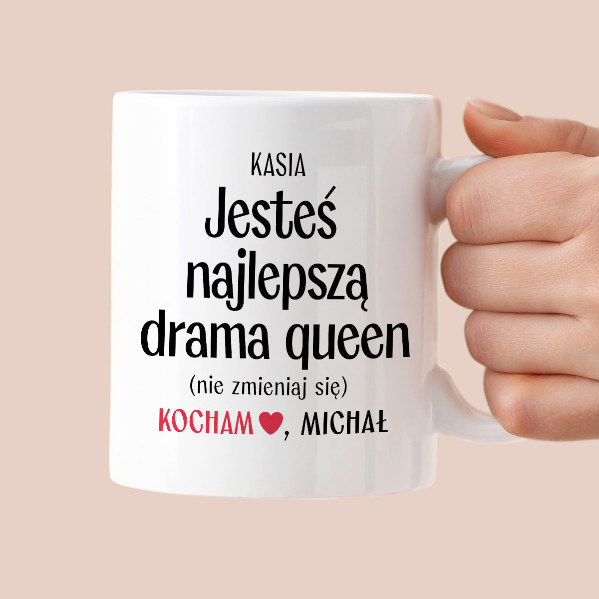 Kubek spersonalizowany z nadrukiem "Jesteś najlepszą drama queen (nie zmieniaj się)" [2 imiona] - WALENTYNKI