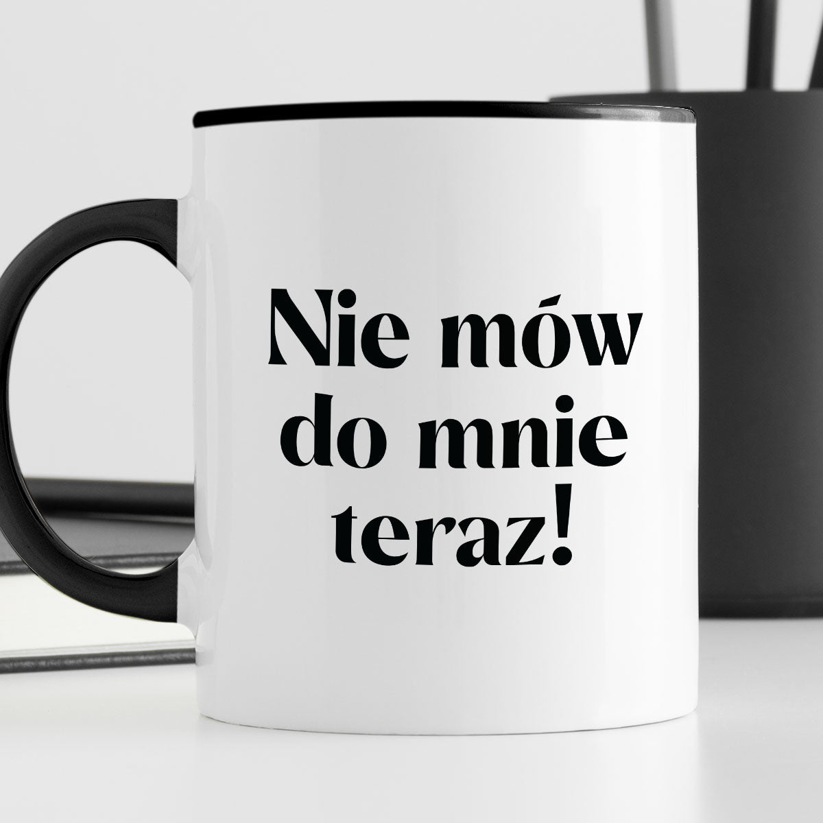 Kubek z nadrukiem "Nie mów do mnie teraz!" 330 ml