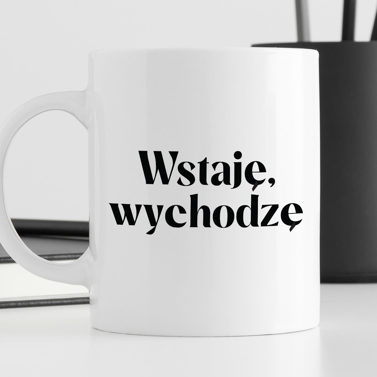 Kubek z nadrukiem "Wstaje, wychodzę" 330 ml