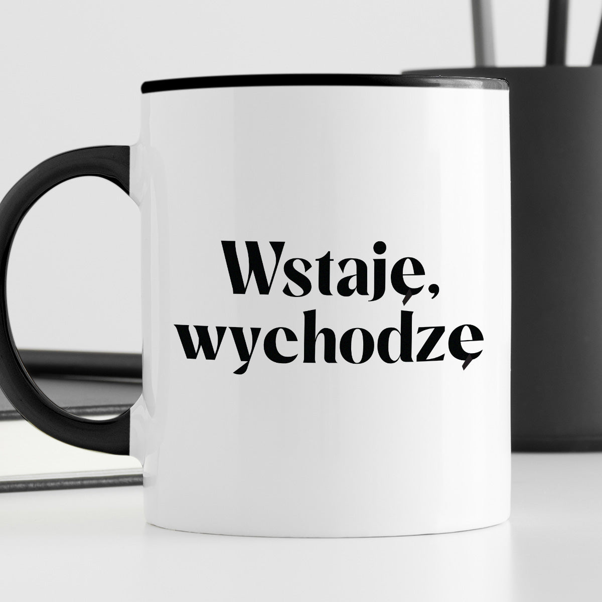 Kubek z nadrukiem "Wstaje, wychodzę" 330 ml