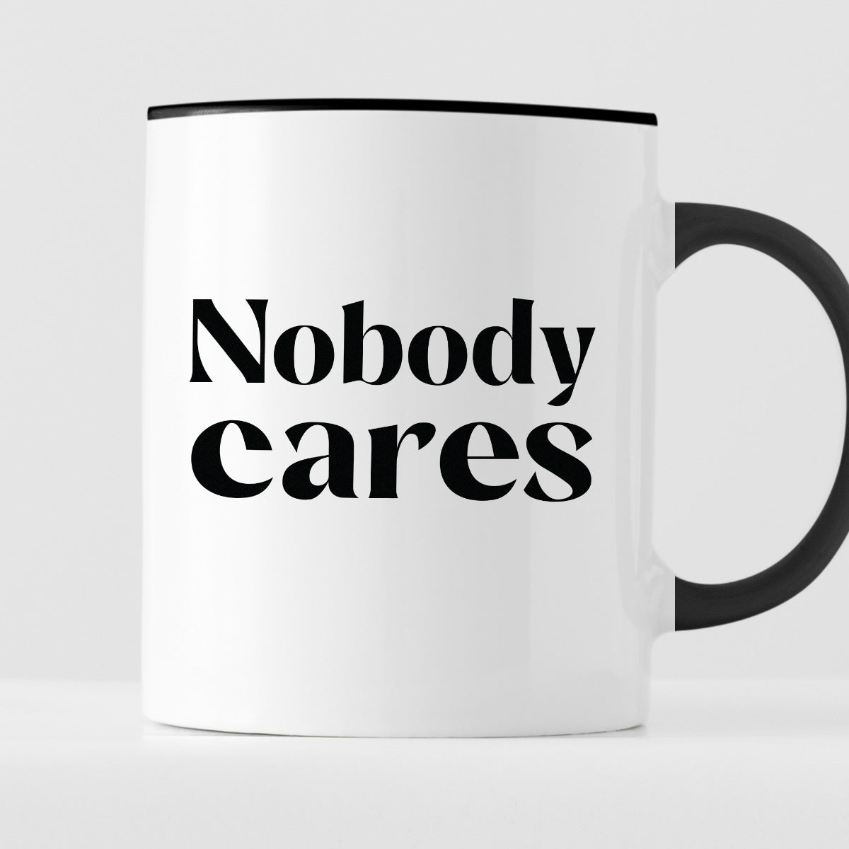 Kubek z nadrukiem "Nobody cares"