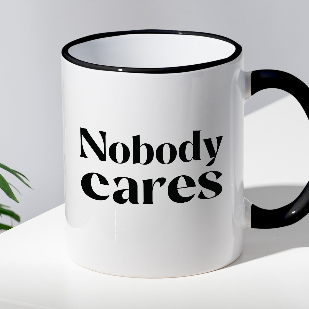 Kubek z nadrukiem "Nobody cares"